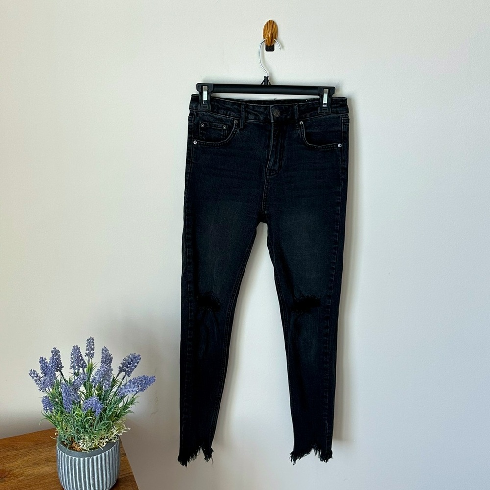 Black skinny jeans